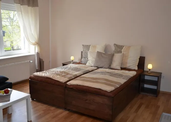 Skypension Pensión Schönefeld