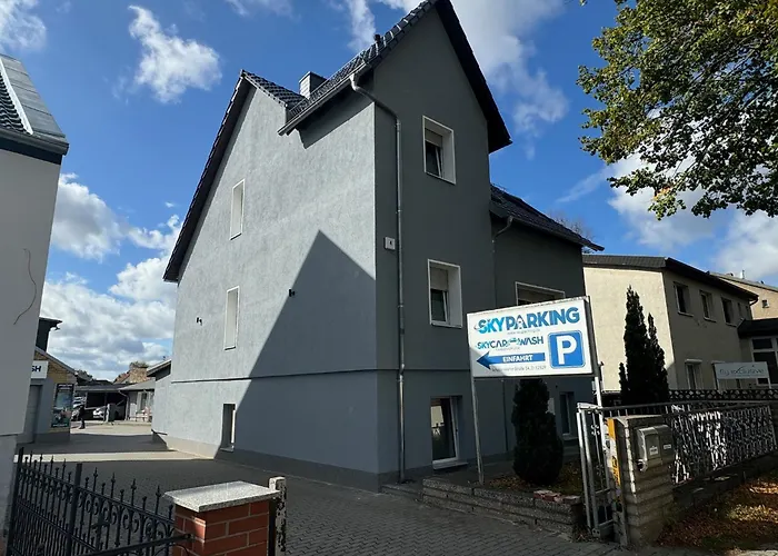Skypension Pensión Schönefeld